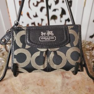 Coach Signature Coated Canvas Card Holder/Wallet